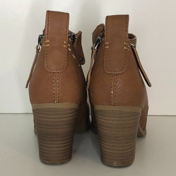 DV by DOLCE VITA Boots Women's Size 7 Brown Ankle Booties Faux Leather - Picture 4 of 14